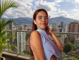Flashing cam girls in an intimate session