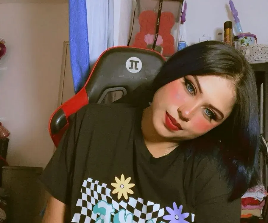 Spy Colorful cam girls streaming today