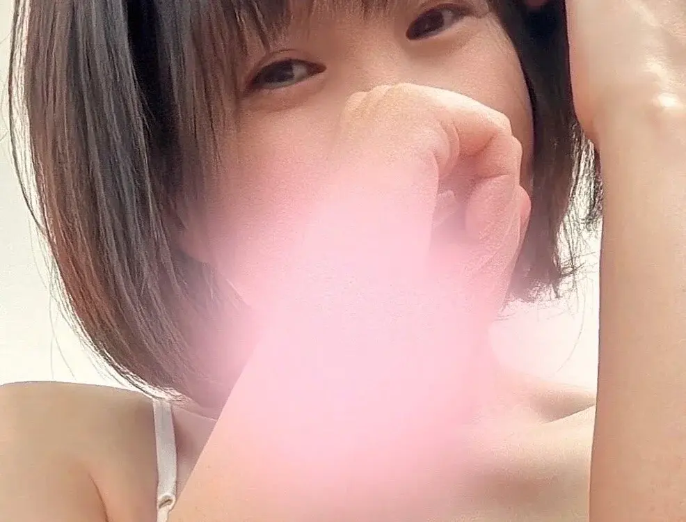 Middle Priced Privates Asian cam girls live on the site