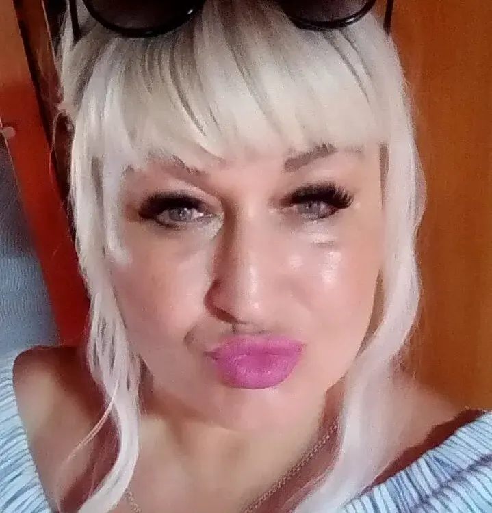 Brunettes Mature cam girls streaming today