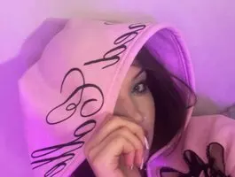 White Teens cam girls live on the site