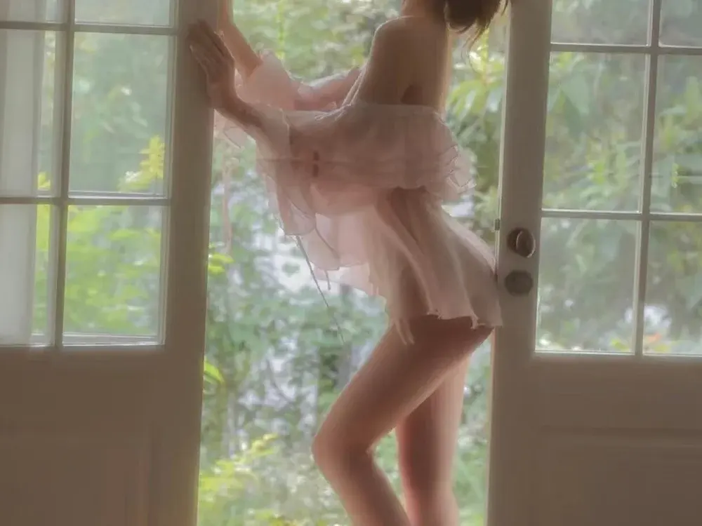 Asian Foot Fetish cam girls waiting in chat