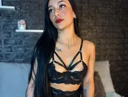 Brunette cam girls on cam today