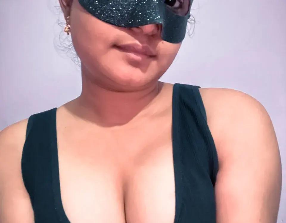 Brunettes Young cam girls available now
