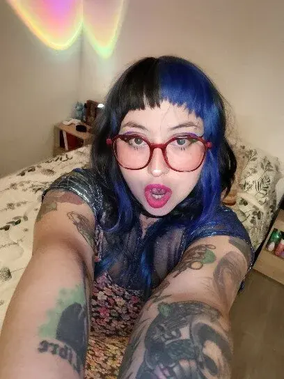 Bukkake cam girls in the chat room