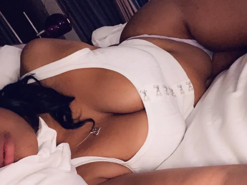 live Curvy Mixed cam girls