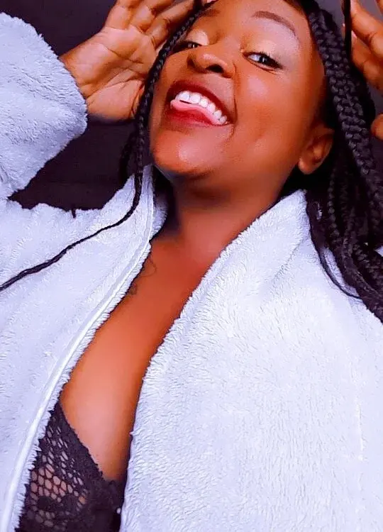 Ebony Foot Fetish cam girls in the chat room