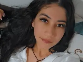 Squirt Latin cam girls in the chat room
