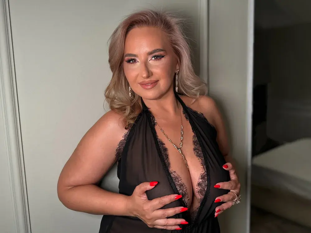 German Mature cam girls streaming now