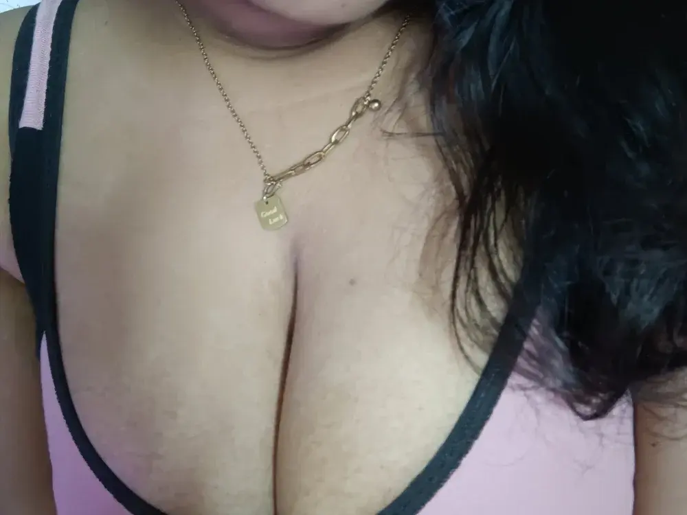 Hindi cam girls in the chat room