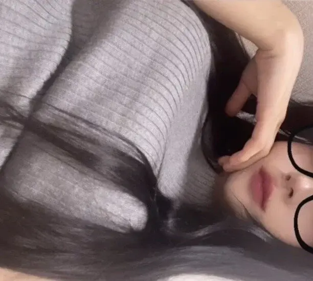 Topless White cam girls