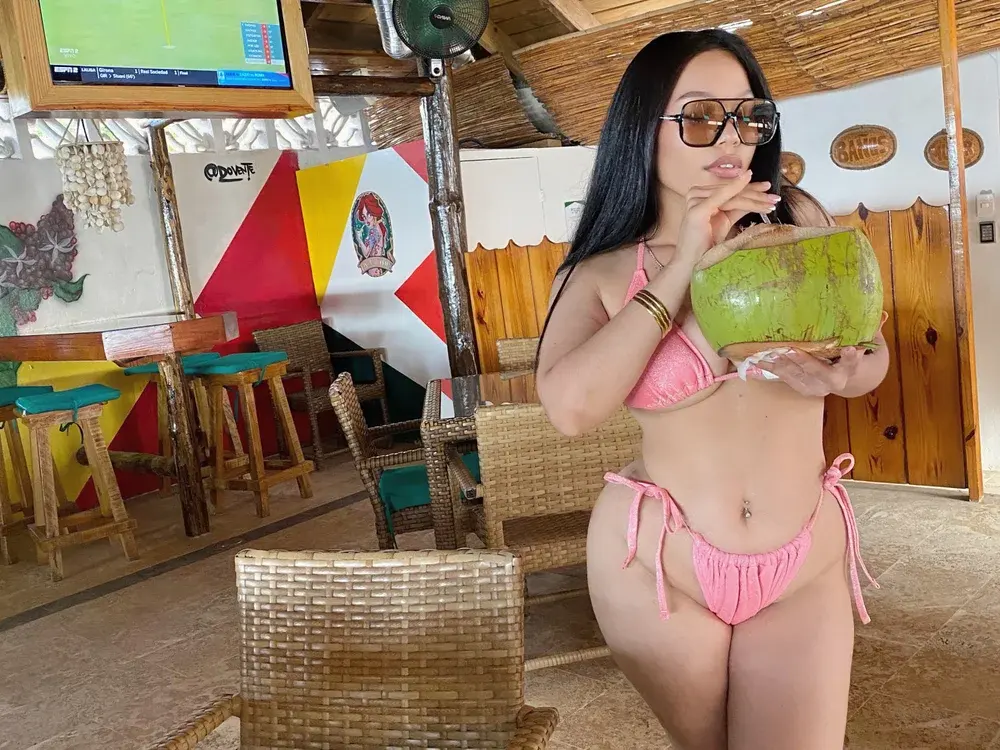 Dominican cam girls in the chat room