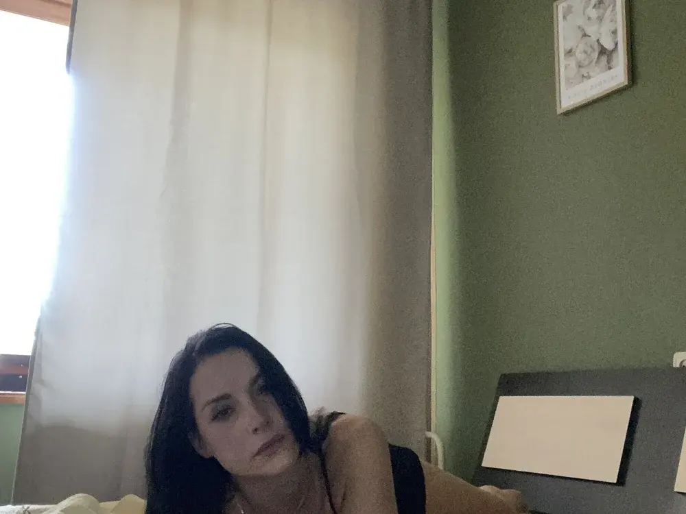 Brunettes Grannies cam girls broadcasting live