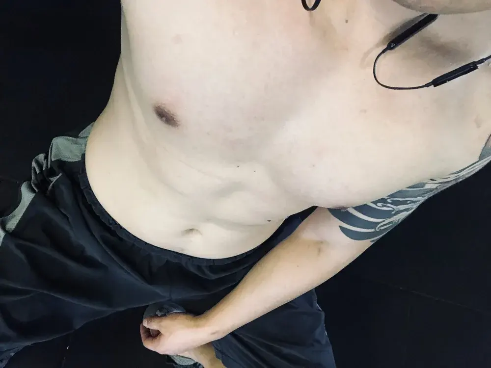 Small Audience cam guys live on the site