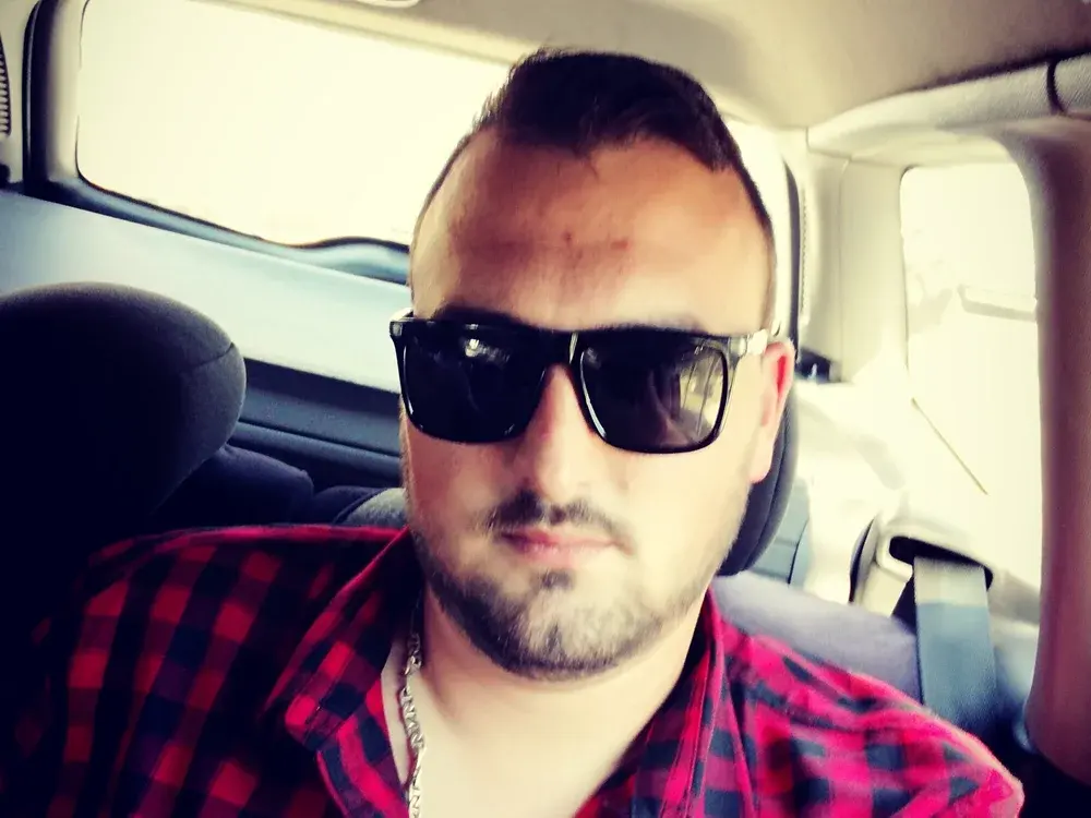 Serbian cam guys live stream