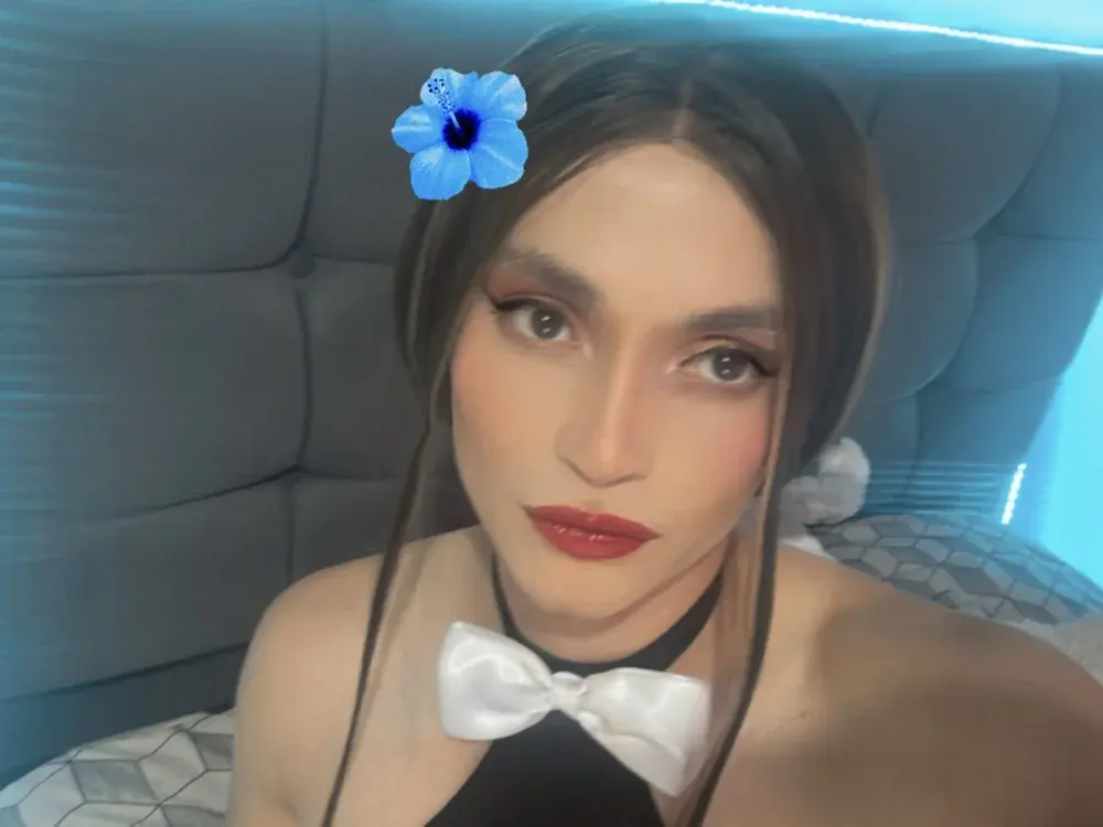 Teens trans cams in a one on one chat