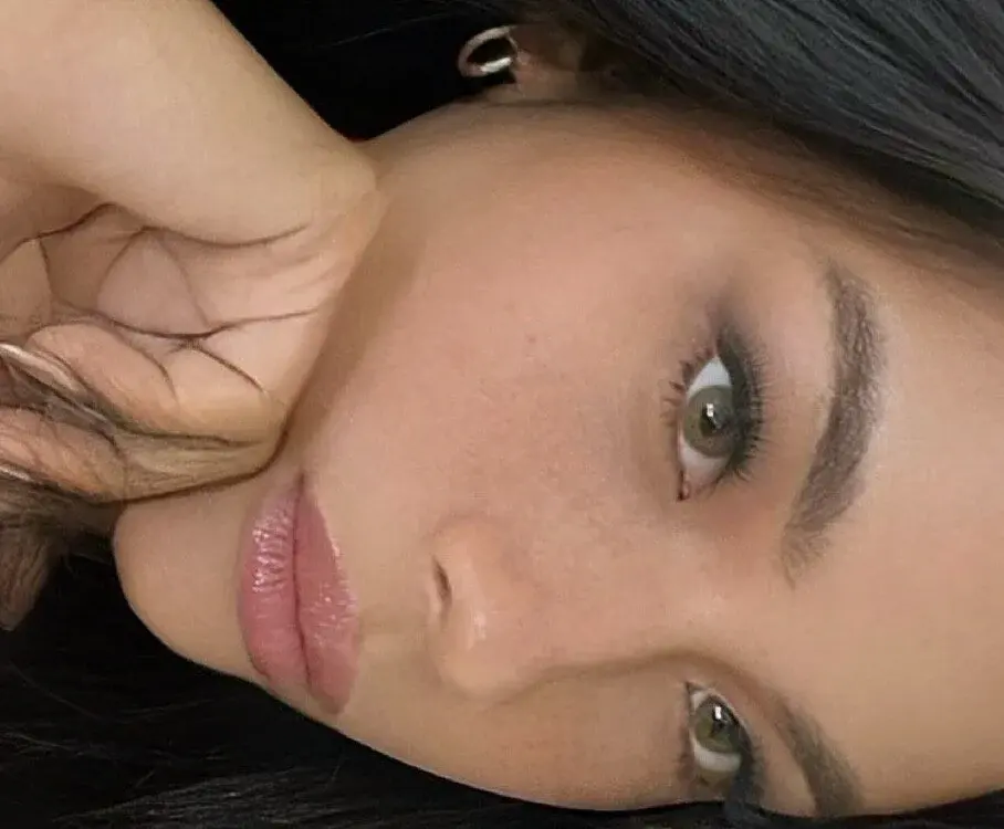 Bubblebutt trans cams in an intimate session