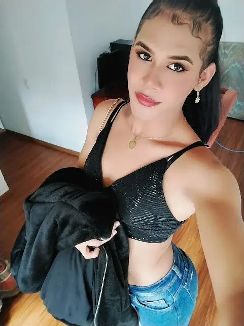 BBW Facesitting trans cams on cam today