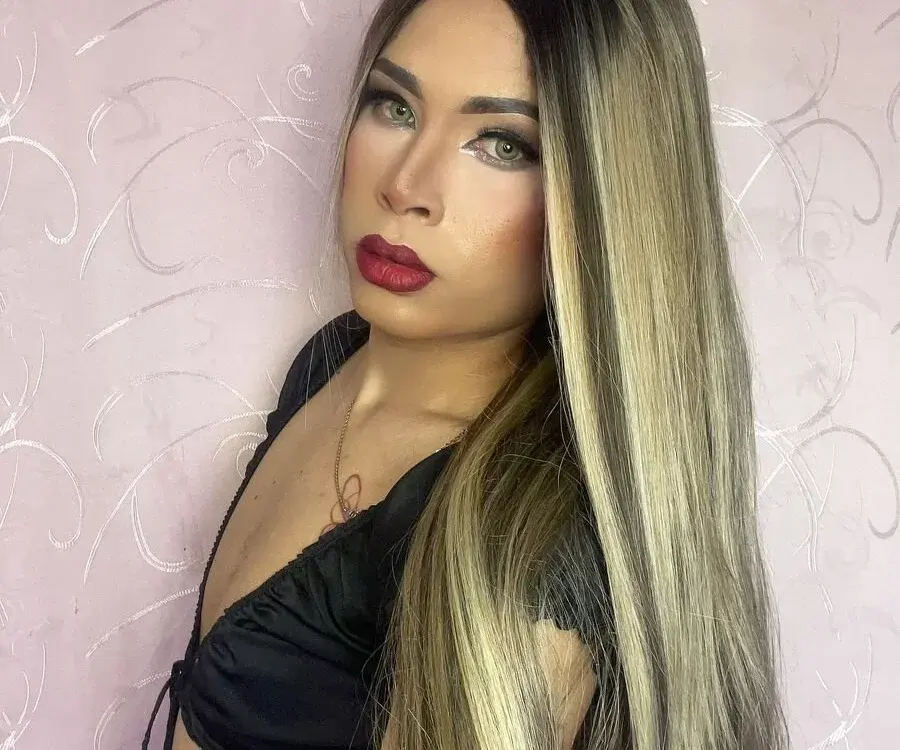 Cosplay trans cams online right now