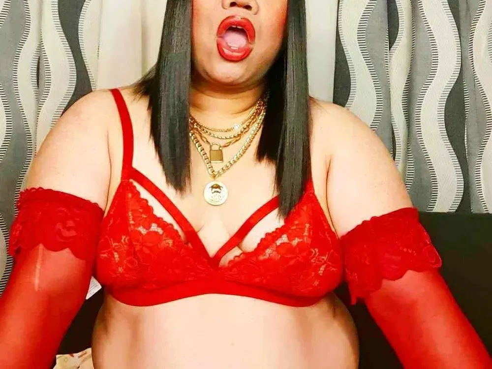 Chubbies trans cams in a private show