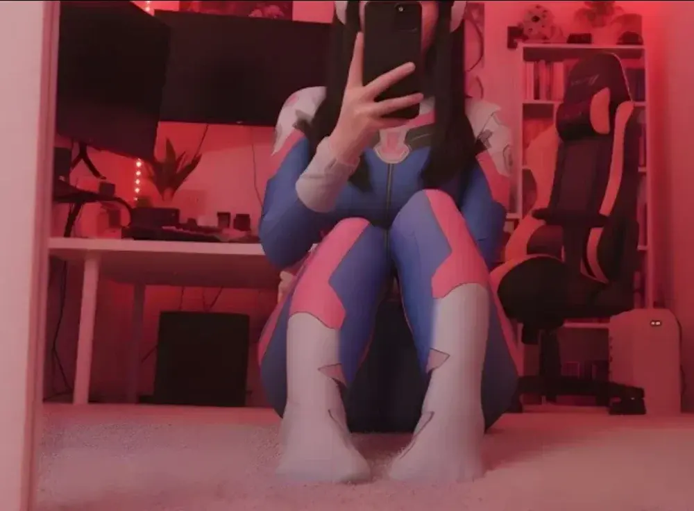 Big Tits Blondes trans cams in the chat room