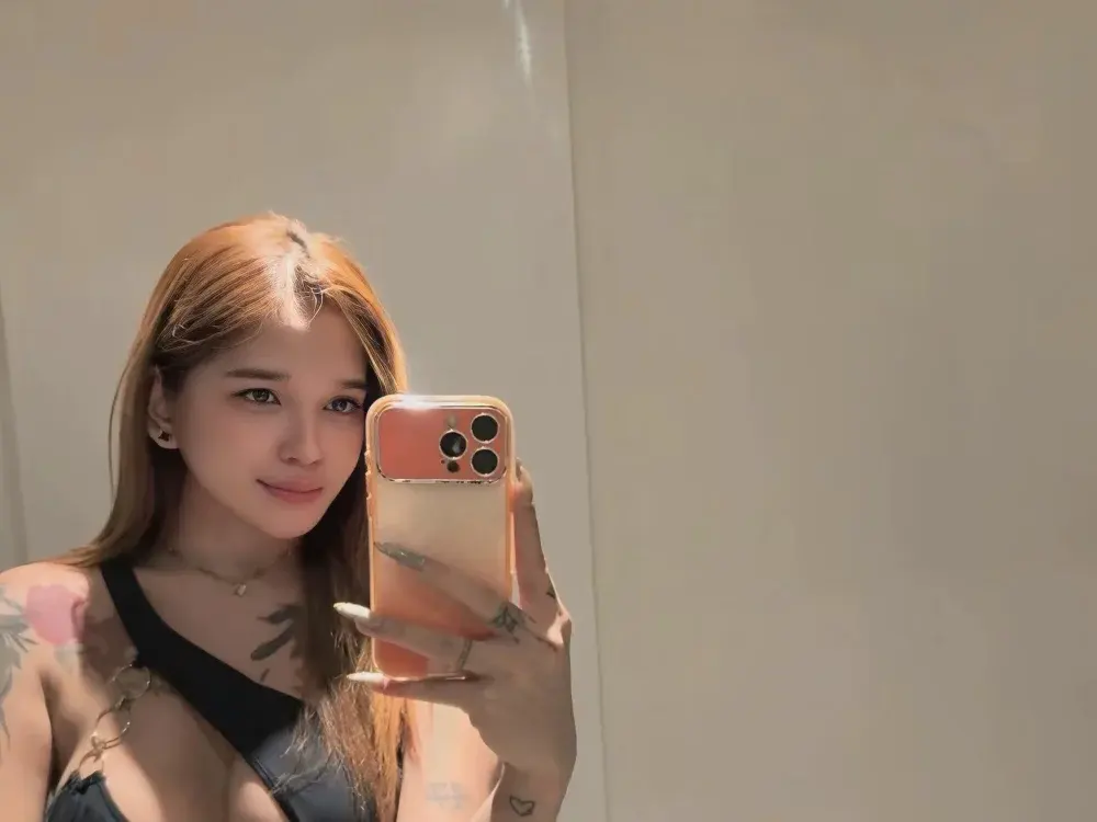 Blondes Teens trans cams on webcam